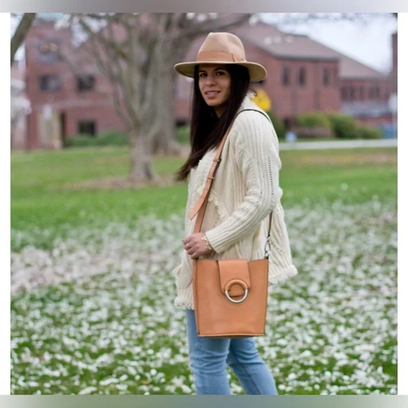 Banana Republic Italian Vachetta 100% Leather Bucket Bag Natural Tan Silver Ring - Picture 7 of 11